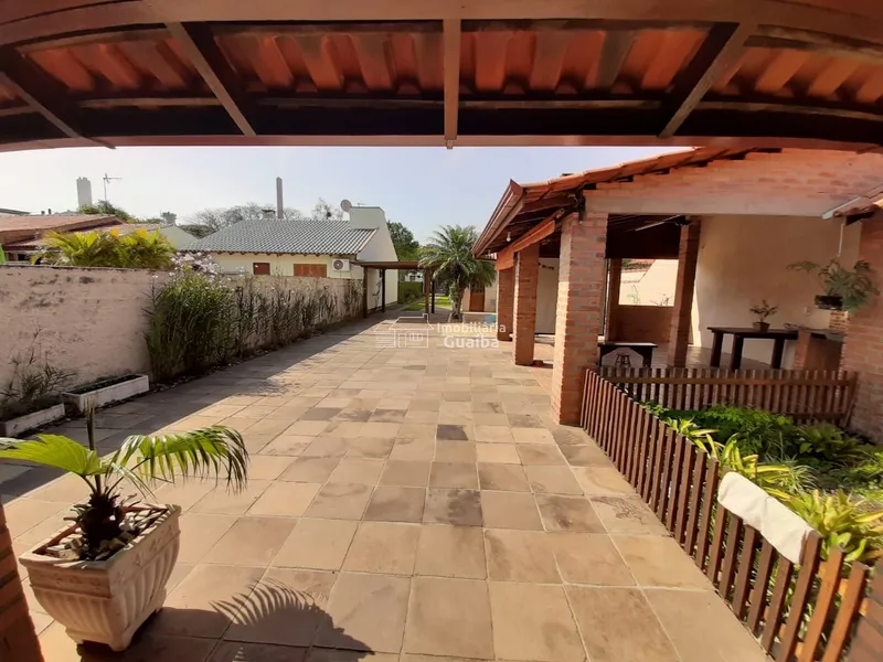BELA CASA COM PISCINA!: 12ª foto da galeria de imagens do imóvel