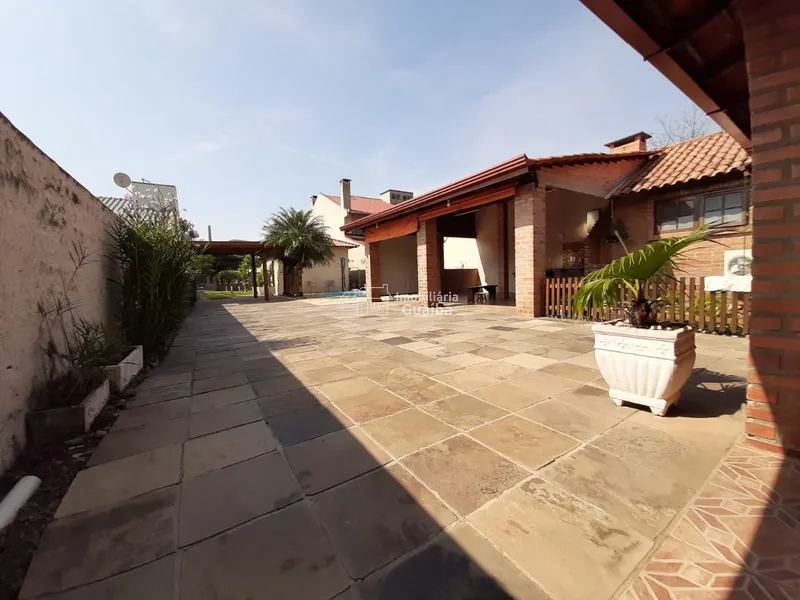 BELA CASA COM PISCINA!: 13ª foto da galeria de imagens do imóvel