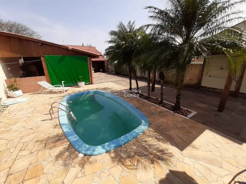BELA CASA COM PISCINA!: 6ª foto da galeria de imagens do imóvel