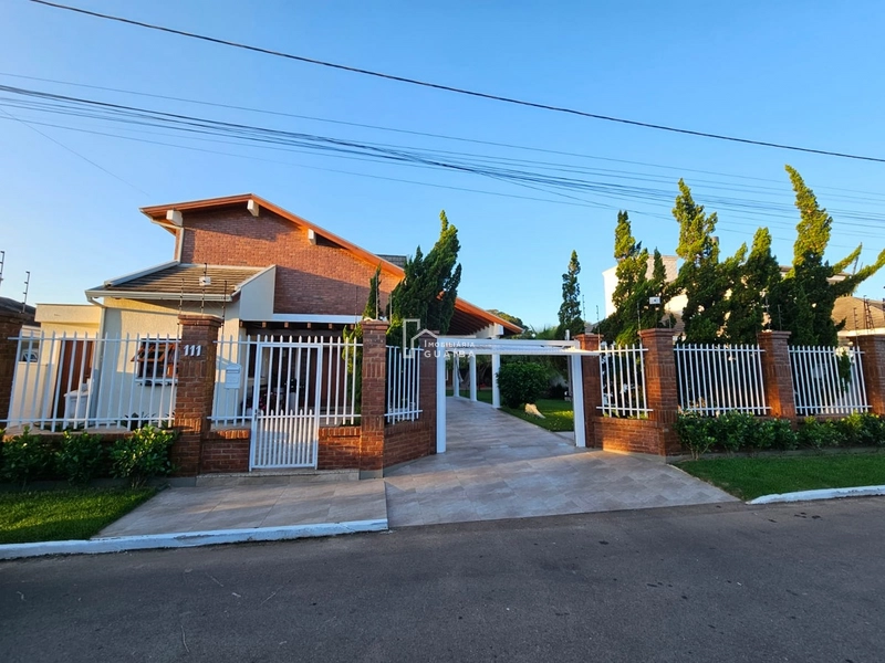 linda casa no bairro Sans Souci.: 1ª foto da galeria de imagens do imóvel