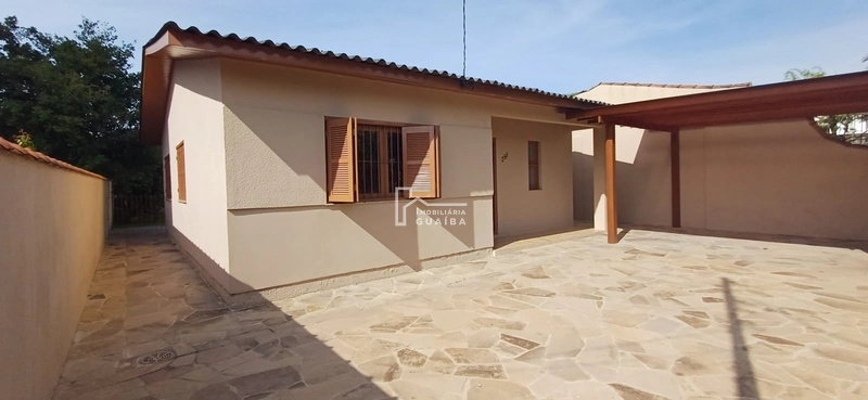 Oportunidade! Casa ampla e aconchegante bem localizada!: 2ª foto da galeria de imagens do imóvel