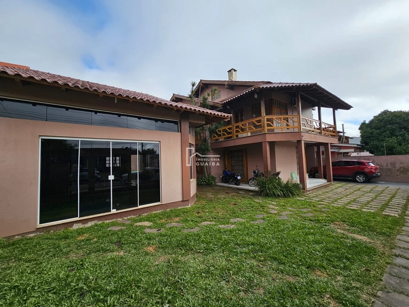 Belíssima casa no bairro Colina: 1ª foto da galeria de imagens do imóvel