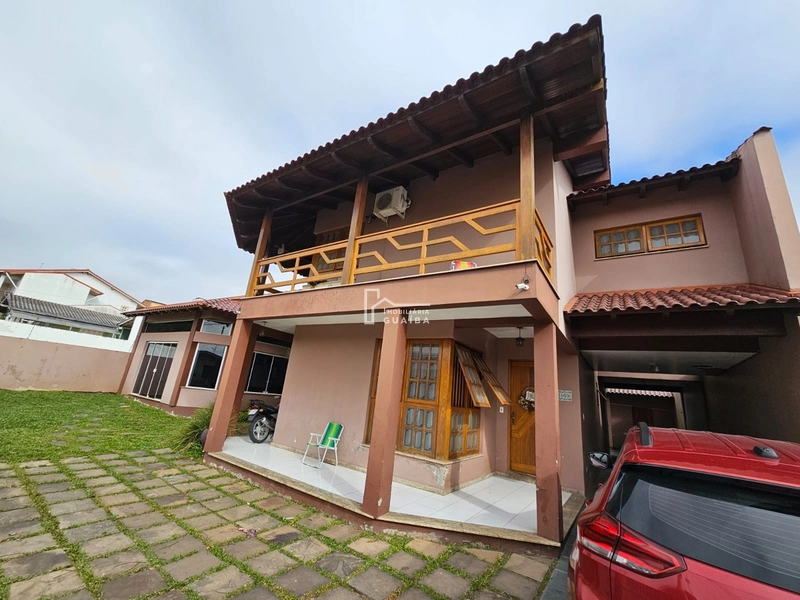 Belíssima casa no bairro Colina: 3ª foto da galeria de imagens do imóvel