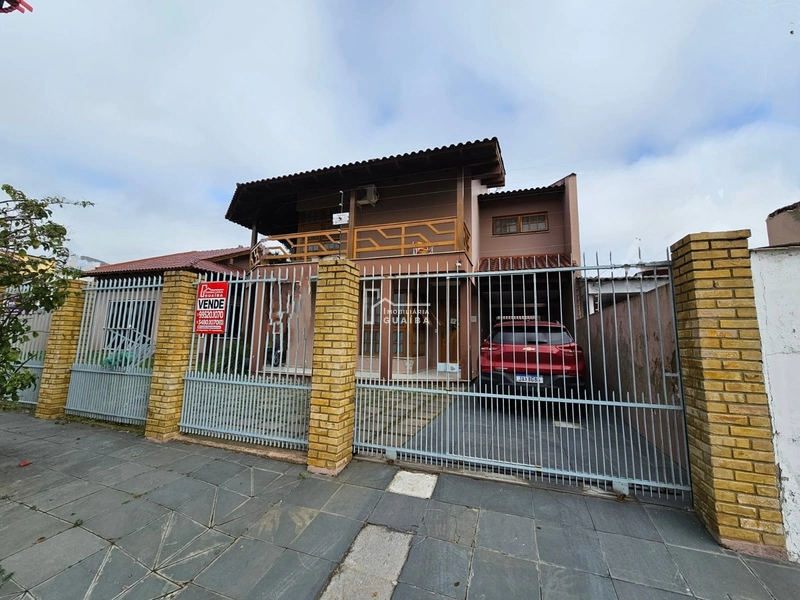 Belíssima casa no bairro Colina: 2ª foto da galeria de imagens do imóvel