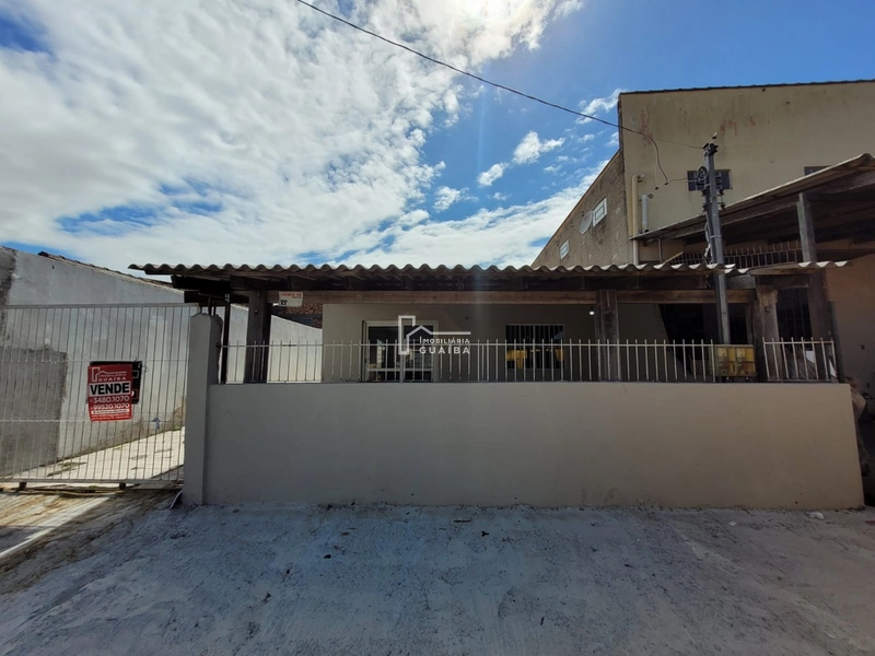 casa bem localizada: 2ª foto da galeria de imagens do imóvel