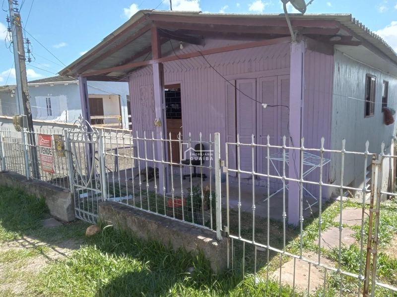 Casa no bairro central: 2ª foto da galeria de imagens do imóvel