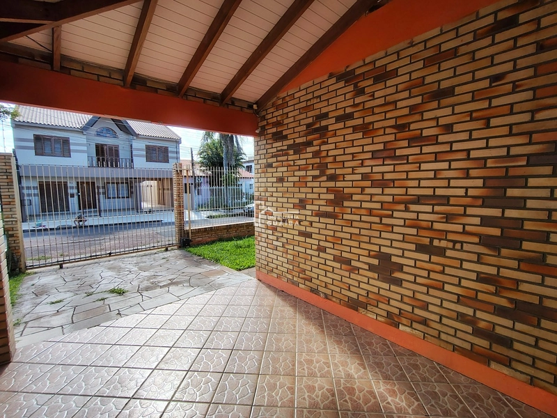 Sobrado a venda em ótima localização com 4 dormitórios: 2ª foto da galeria de imagens do imóvel