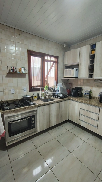 Casa com 3 dormitórios, terreno com  300m²: 6ª foto da galeria de imagens do imóvel