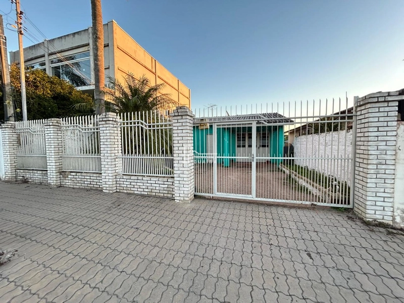 Casa Ampla à Venda!: 3ª foto da galeria de imagens do imóvel