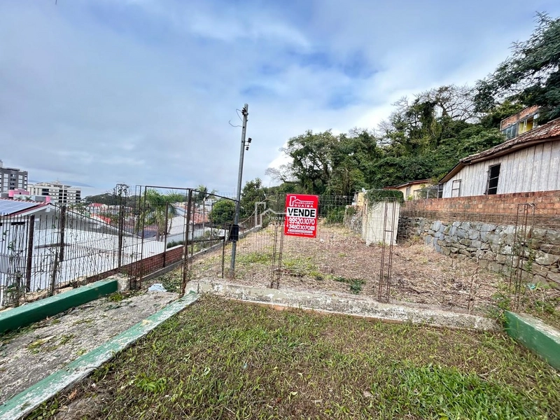 Terreno em área nobre: 7ª foto da galeria de imagens do imóvel