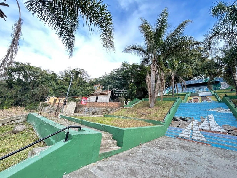 Terreno em área nobre: 3ª foto da galeria de imagens do imóvel