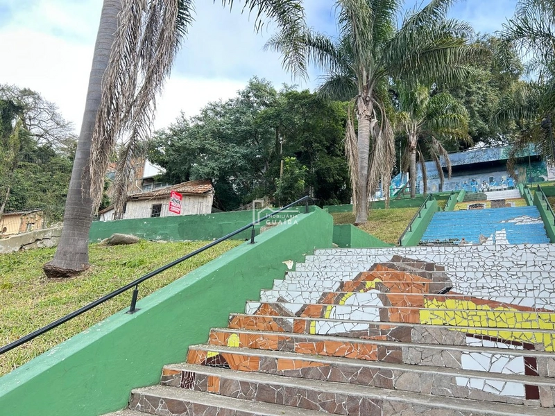 Terreno em área nobre: 4ª foto da galeria de imagens do imóvel