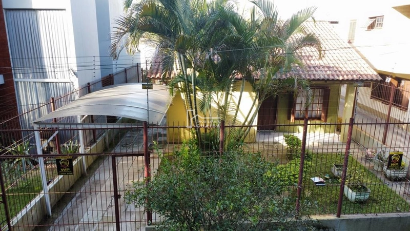 Casa com ótima localização: 1ª foto da galeria de imagens do imóvel
