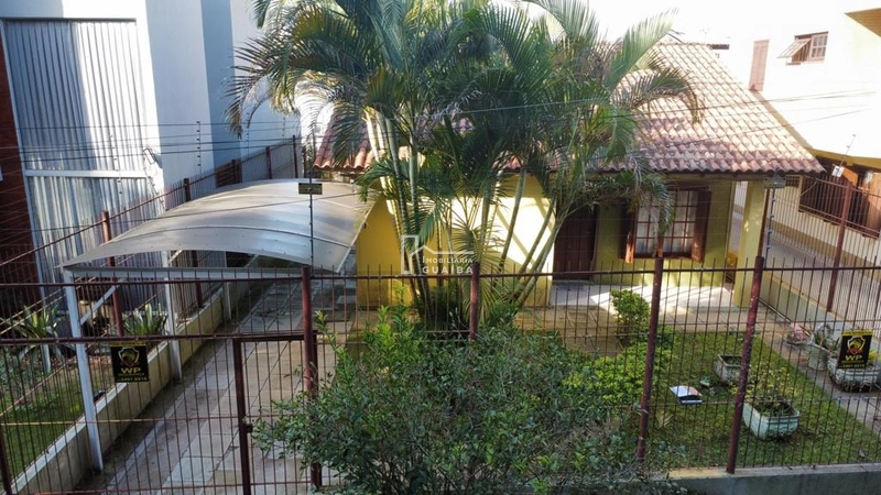Casa com ótima localização: 2ª foto da galeria de imagens do imóvel