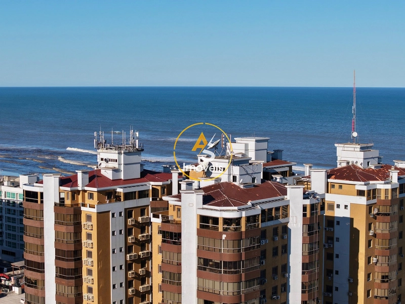 COBERTURA CINEMATOGRÁFICA COM VISTA PARA O MAR: 1ª foto da galeria de imagens do imóvel