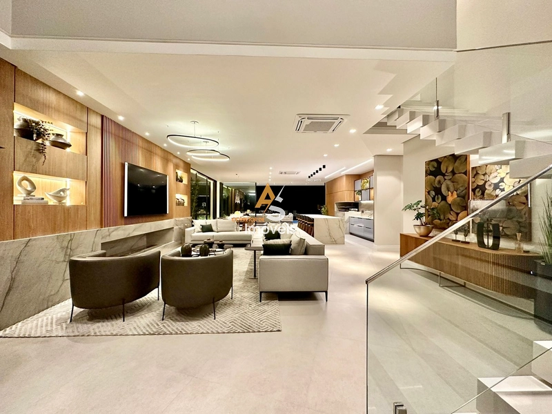 SOBRADO FINAMENTE MOBILIADO E DECORADO NO CONDOMÍNIO SENSE!!!: 3ª foto da galeria de imagens do imóvel