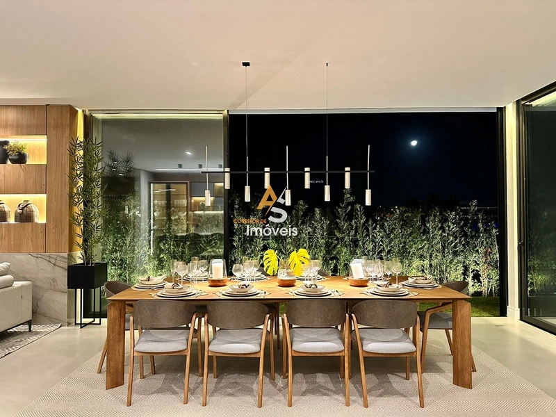 SOBRADO FINAMENTE MOBILIADO E DECORADO NO CONDOMÍNIO SENSE!!!: 22ª foto da galeria de imagens do imóvel