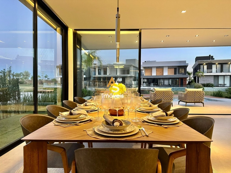 SOBRADO FINAMENTE MOBILIADO E DECORADO NO CONDOMÍNIO SENSE!!!: 99ª foto da galeria de imagens do imóvel