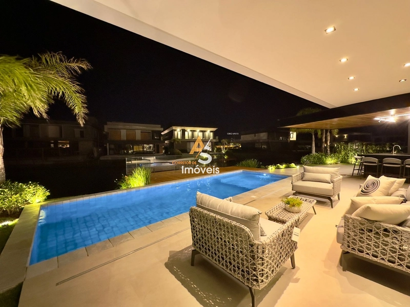 SOBRADO FINAMENTE MOBILIADO E DECORADO NO CONDOMÍNIO SENSE!!!: 29ª foto da galeria de imagens do imóvel