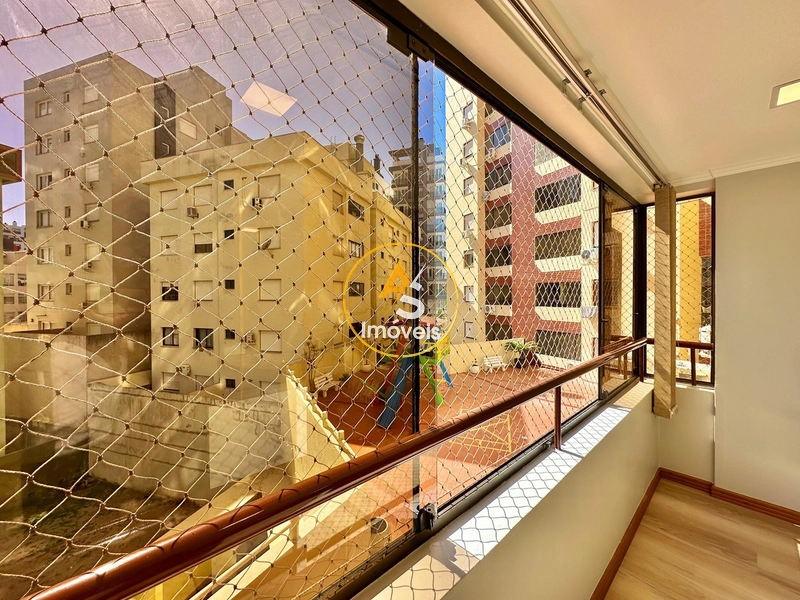 APARTAMENTO À VENDA BEM ILUMINADO, REVITALIZADO E COM INFRA!!!: 3ª foto da galeria de imagens do imóvel