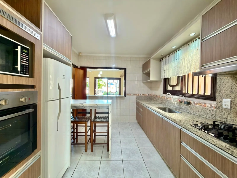 CASA EM BAIRRO À VENDA: 4ª foto da galeria de imagens do imóvel
