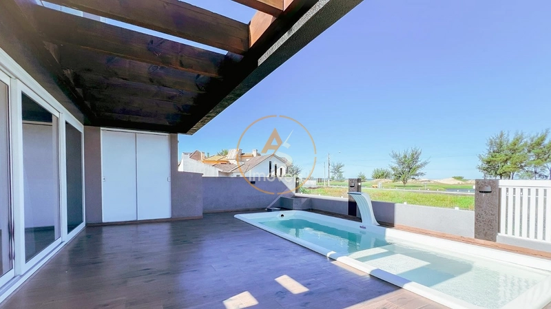 LINDA CASA Á VENDA EM CAPÃO NOVO!!!: 2ª foto da galeria de imagens do imóvel