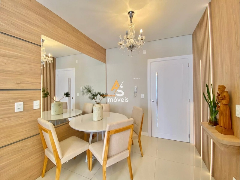 APTO DE 2 DORMITÓRIOS FINAMENTE MOBILIADO E DECORADO!!!: 3ª foto da galeria de imagens do imóvel