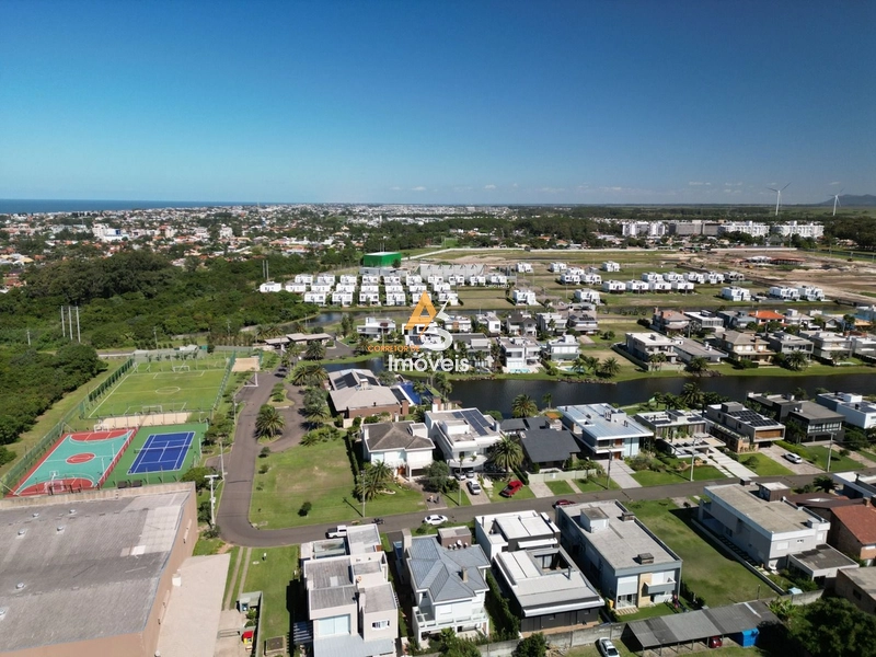 SOBRADO NO CONDOMÍNIO VILLAGIO DE ATLÂNTIDA: 13ª foto da galeria de imagens do imóvel