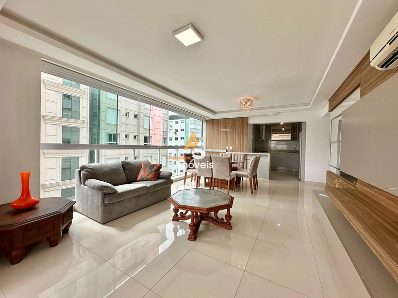 APARTAMENTO À VENDA, 1 QUADRA DO MAR E DE ESQUINA!!!: 6ª foto da galeria de imagens do imóvel