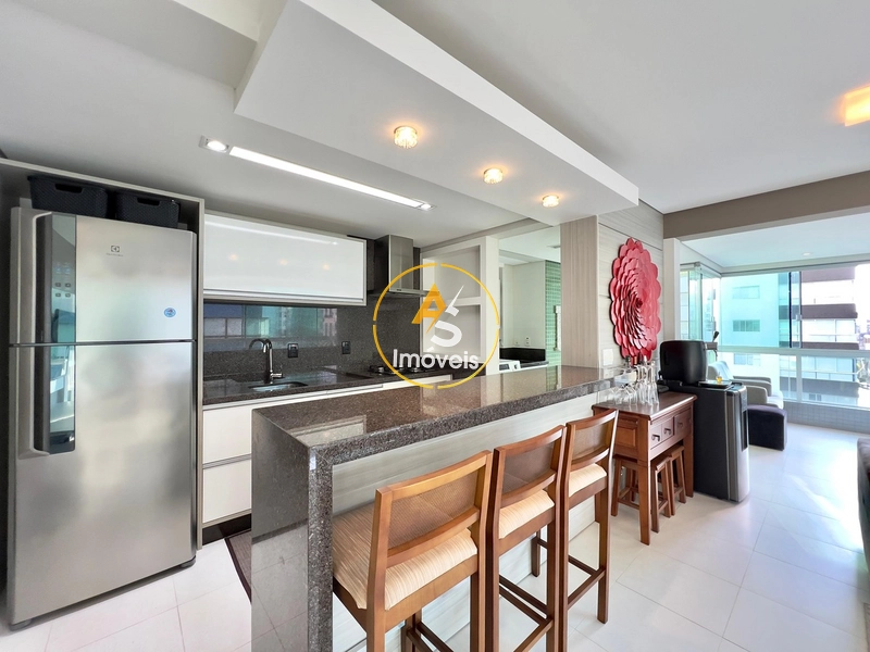 APARTAMENTO DE ESQUINA – NA AVENIDA UBIRAJARA (SANTINHA: 11ª foto da galeria de imagens do imóvel