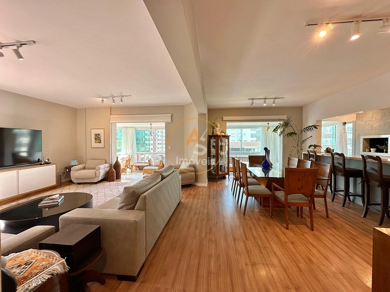 APARTAMENTO DE ESQUINA COM 4 DORMITÓRIOS E 2 SACADAS!!!: 1ª foto da galeria de imagens do imóvel