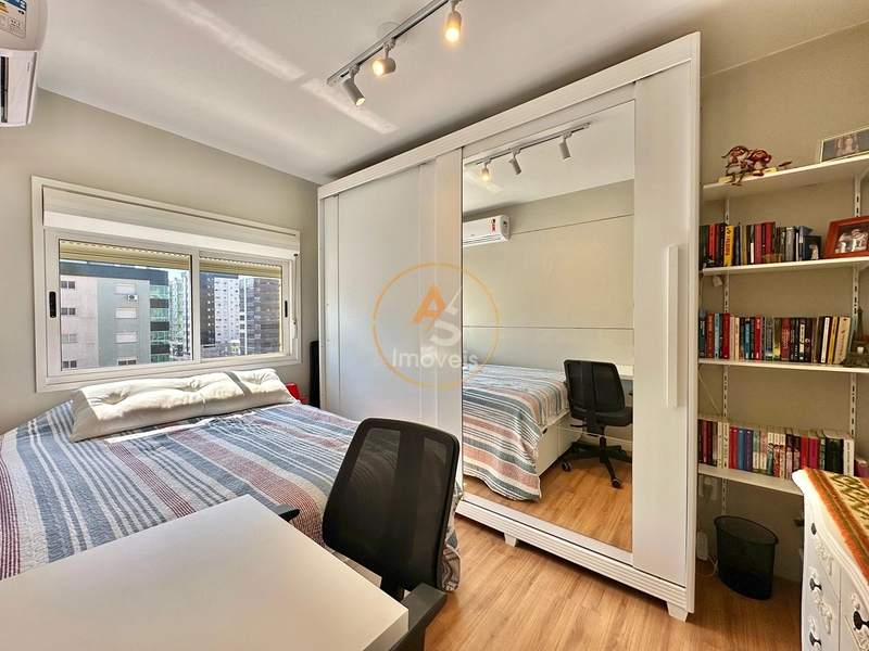 APARTAMENTO DE ESQUINA COM 4 DORMITÓRIOS E 2 SACADAS!!!: 17ª foto da galeria de imagens do imóvel