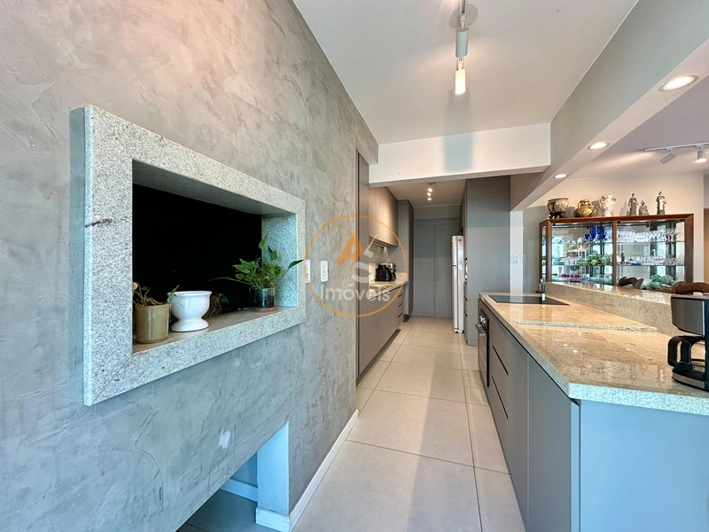 APARTAMENTO DE ESQUINA COM 4 DORMITÓRIOS E 2 SACADAS!!!: 14ª foto da galeria de imagens do imóvel