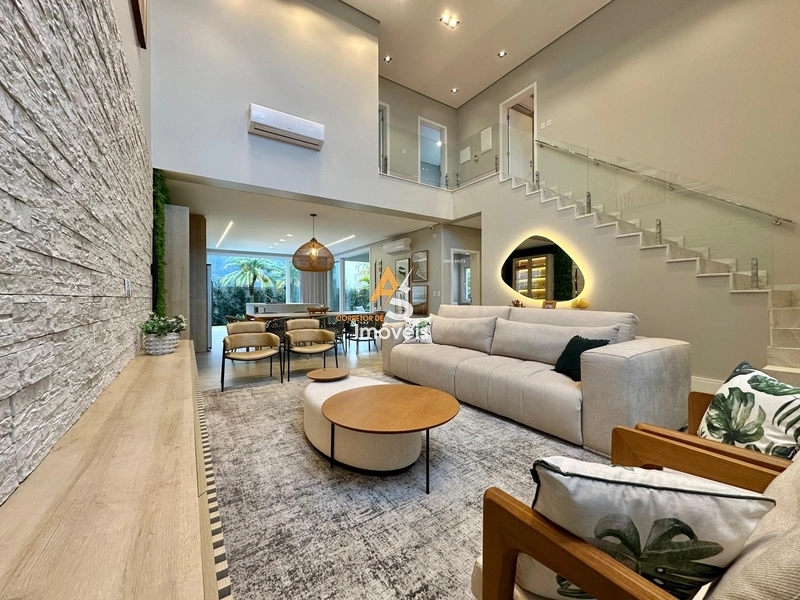 SOBRADO À VENDA!!! OPORTUNIDADE !!! COND. CONDADO CAPÃO: 3ª foto da galeria de imagens do imóvel