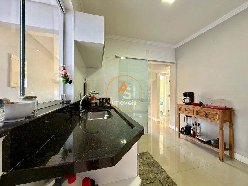 COBERTURA À VENDA SACADA DE FRENTE PARA A PRAÇA DO FAROL: 14ª foto da galeria de imagens do imóvel