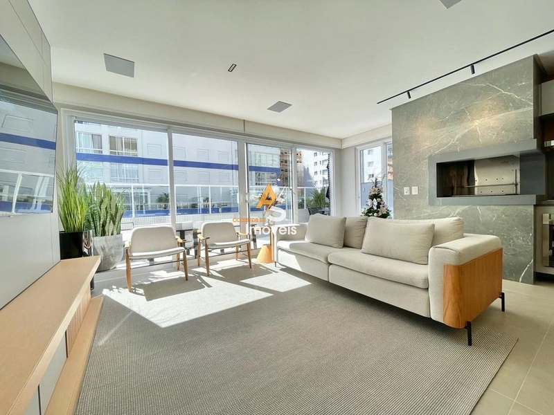 APTO DE 3 SUÍTES FINAMENTE MOBILIADO E DECORADO.: 3ª foto da galeria de imagens do imóvel