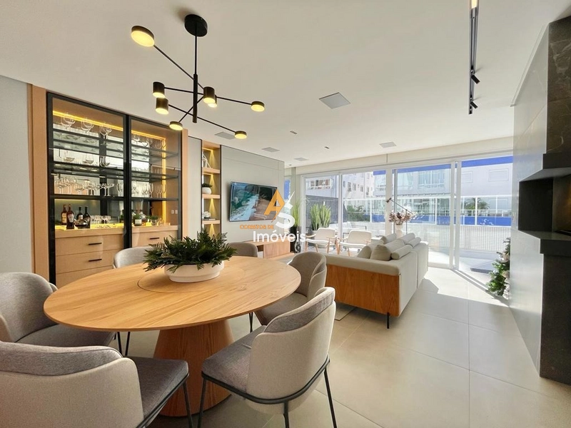 APTO DE 3 SUÍTES FINAMENTE MOBILIADO E DECORADO.: 4ª foto da galeria de imagens do imóvel