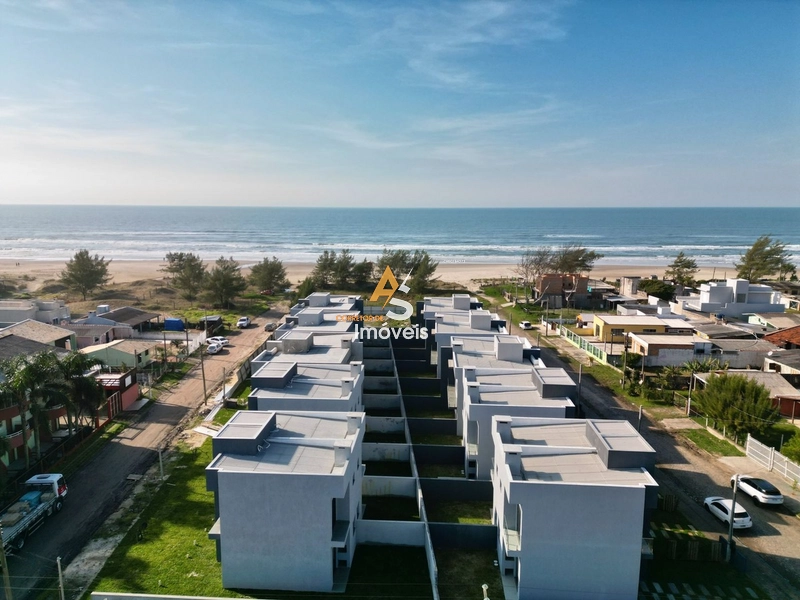 SOBRADO JUNTO AO MAR!: 2ª foto da galeria de imagens do imóvel