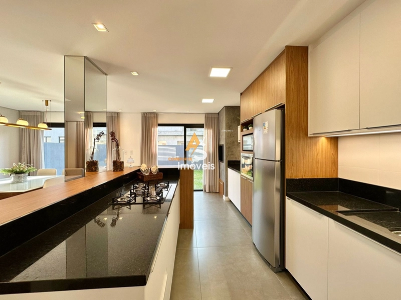 SOBRADO JUNTO AO MAR!: 20ª foto da galeria de imagens do imóvel