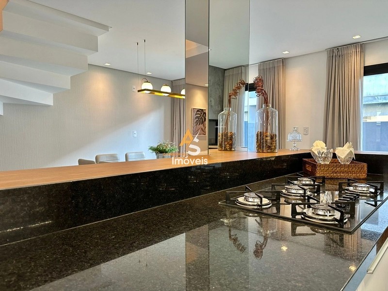 SOBRADO JUNTO AO MAR!: 21ª foto da galeria de imagens do imóvel