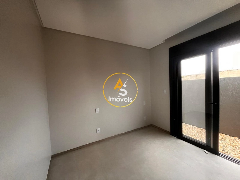 EXCELENTE SOBRADO EM RAINHA DO MAR: 21ª foto da galeria de imagens do imóvel