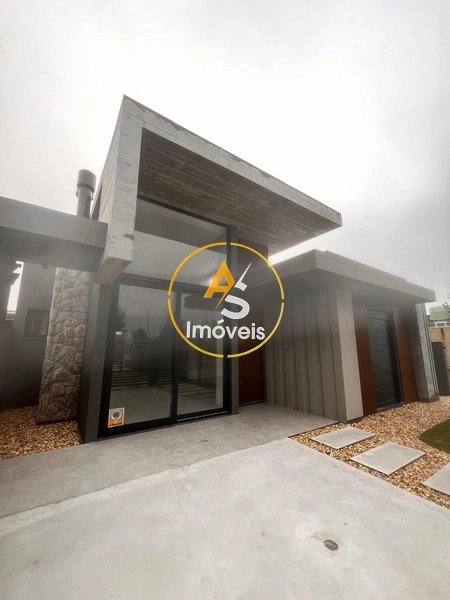 EXCELENTE SOBRADO EM RAINHA DO MAR: 2ª foto da galeria de imagens do imóvel