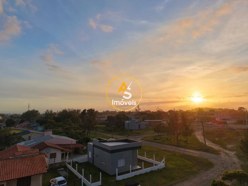 CASA À VENDA DE ESQUINA EM CAPÃO DA CANOA: 27ª foto da galeria de imagens do imóvel