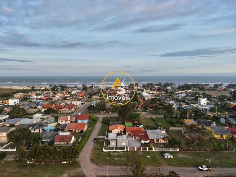 CASA À VENDA DE ESQUINA EM CAPÃO DA CANOA: 24ª foto da galeria de imagens do imóvel