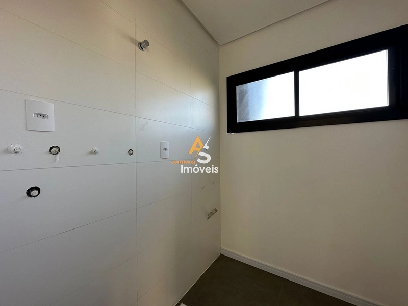 SOBRADO JUNTO AO MAR !: 9ª foto da galeria de imagens do imóvel