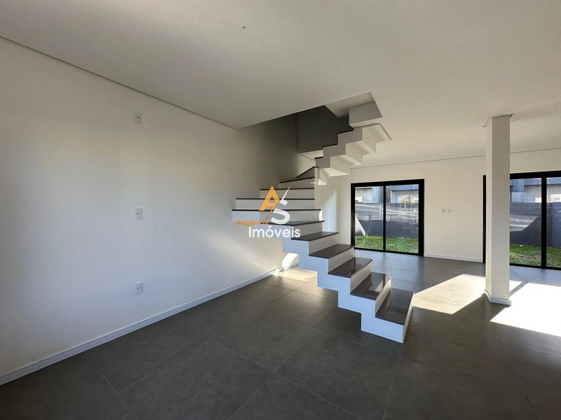 SOBRADO JUNTO AO MAR !: 8ª foto da galeria de imagens do imóvel