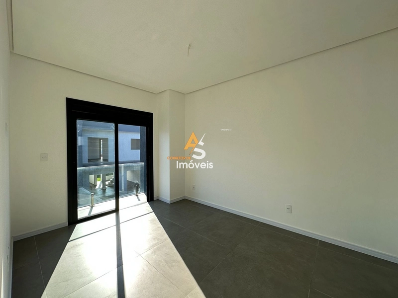 SOBRADO JUNTO AO MAR !: 16ª foto da galeria de imagens do imóvel