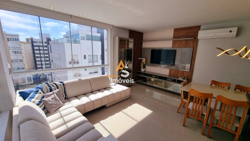 EXCELENTE APARTAMENTO DE 2 DORMITÓRIOS MOBILIADO E DECORADO: 2ª foto da galeria de imagens do imóvel