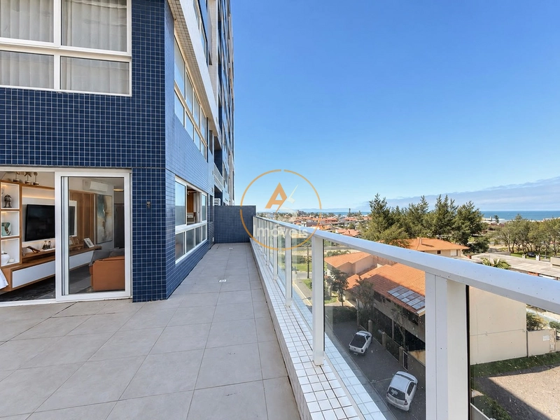 APARTAMENTO À VENDA EM CAPÃO DA CANOA! TERRAÇO EM “L” • VISTA MAR • GARAGEM TRIPLA: 6ª foto da galeria de imagens do imóvel