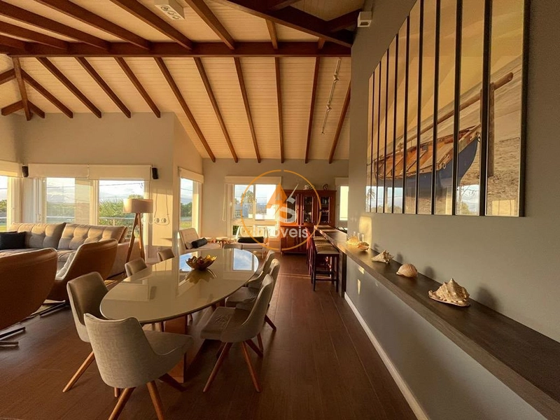  Casa de alto padrão | Frente para a Lagoa | Vista eterna: 2ª foto da galeria de imagens do imóvel
